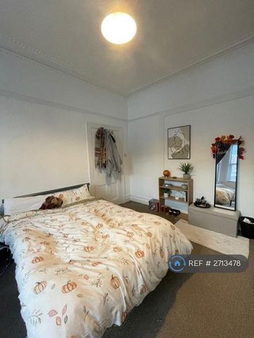 6 bedroom terraced house to rent - Photo 2