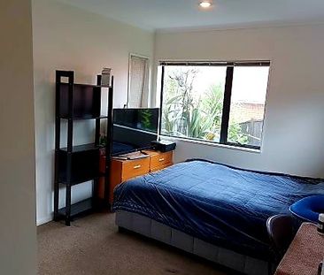 Stand alone 2 Bedroom house with little garden and balcony + Small ... - Photo 4