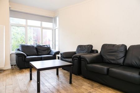 Richmond Mount, Hyde Park, Leeds - Photo 2