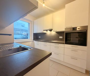 Großzügige 4-Zimmer-Wohnung mit sonniger Loggia/Balkon! - Foto 5