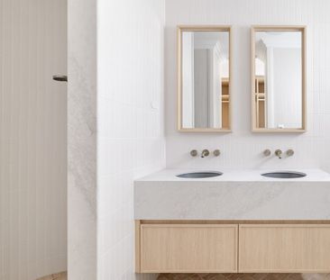 HAMPTONS INSPIRED HOME - THE EPITOME OF DESIGN AND LUXURY - Photo 6