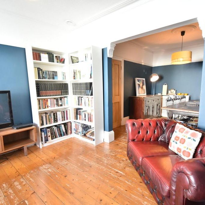 4 bedroom terraced house to rent - Photo 1
