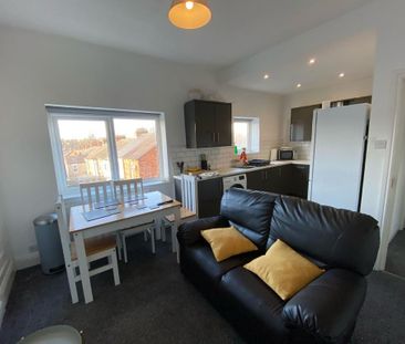 4 bedroom house of multiple occupation to rent - Photo 4