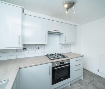 2 bedroom terraced house to rent - Photo 6