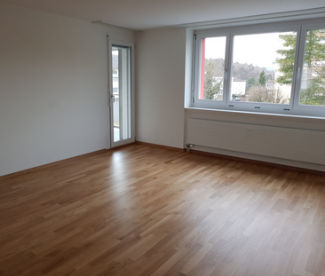 4.5 Zimmer-Wohnung nahe Erholungsgebiet zu vermieten - Photo 1