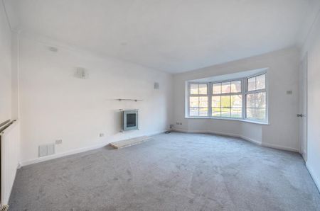 4 bedroom detached house to rent - Photo 3