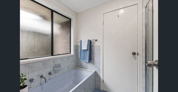 Well-presented home in quite location - Photo 1