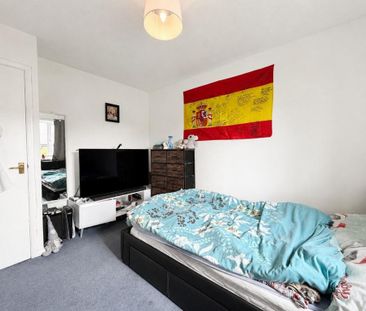 2 bedroom semi-detached house to rent - Photo 3