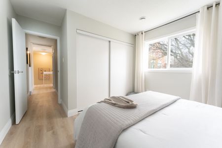 For Lease - 240 Ormond Drive Unit# D4, Oshawa, Ontario - Photo 4