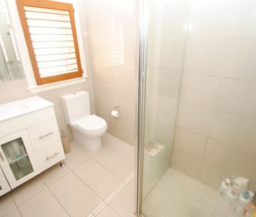 Modern Comfort in a Quiet, Central Location. - Photo 6