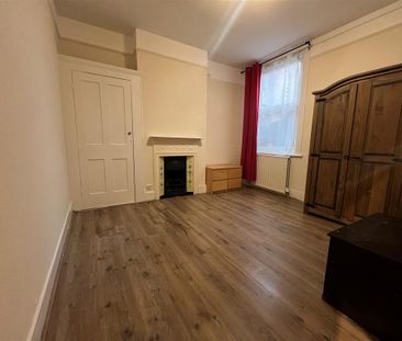 3 bedroom maisonette to rent - Photo 5