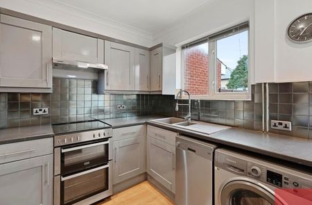 3 Bed Terraced House, Mellitus Street, W12 - Photo 3