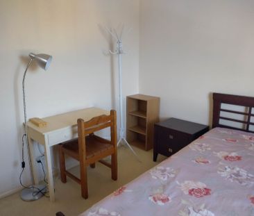 Shared furnished high set house on quite street walking distance to... - Photo 6