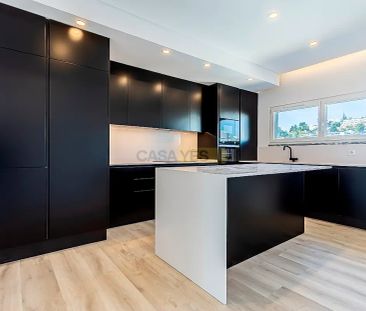 Apartment T3 in Setúbal (São Julião, Nossa Senhora da Anunciada e Santa Maria da Graça), Setúbal - Photo 2