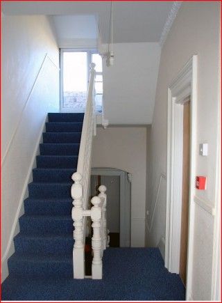 Spacious 7 bed property in prime location. Bills included. No fees. - Photo 5