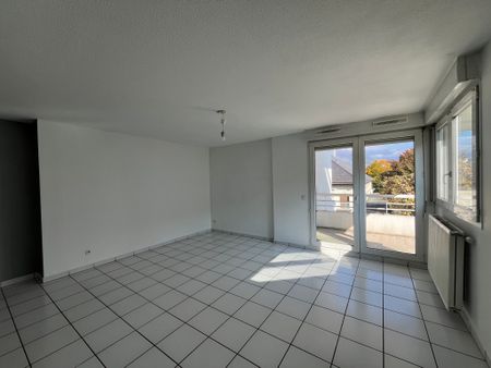 Location Appartement 2 pièces 47m² CHAMBERY 73000 - Photo 2