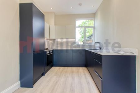 3 bedroom flat to rent - Photo 5