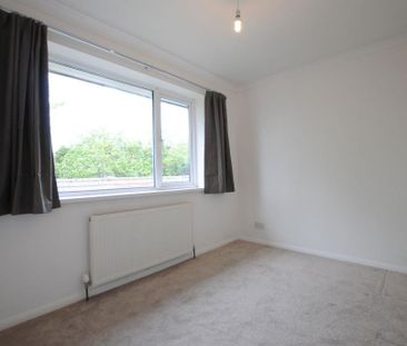 2 bedroom detached house to rent - Photo 4