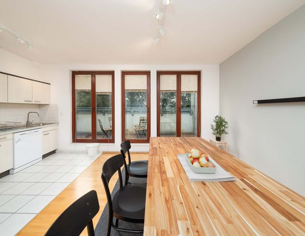 3-bedroom apartment for rent in Berlin, perfect for professionals, couples, families, students, and Erasmus. - Photo 1