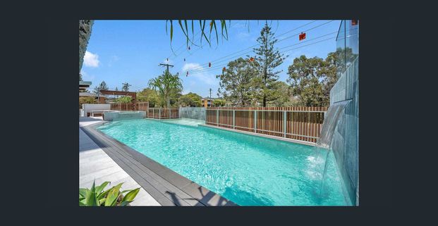 Premium Coastal Living in the Heart of Coolangatta - Unfurnished - Photo 1