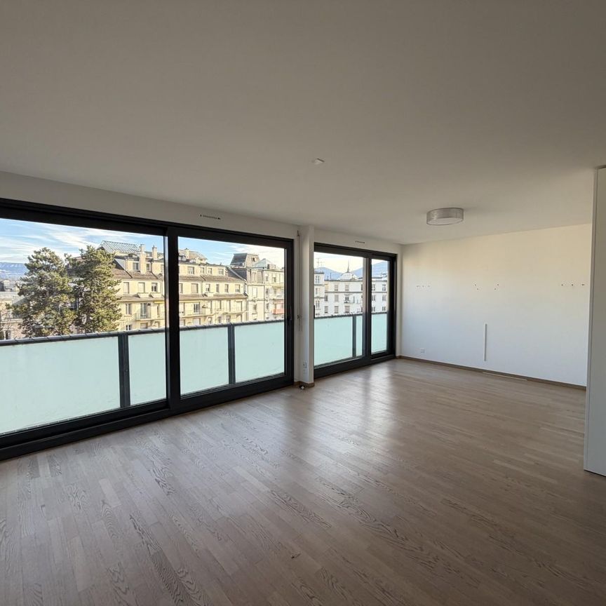 Magnifique appartement lumineux de 6.5 pièces au dernier étage avec une grande terrasse. 101 m2 environ - Photo 1