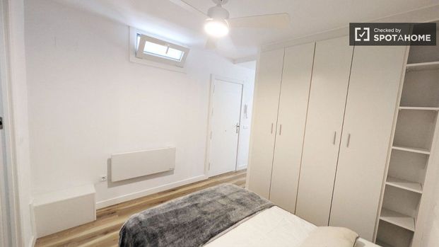 Piso de alquiler en Tres Olivos - Valverde - Photo 1