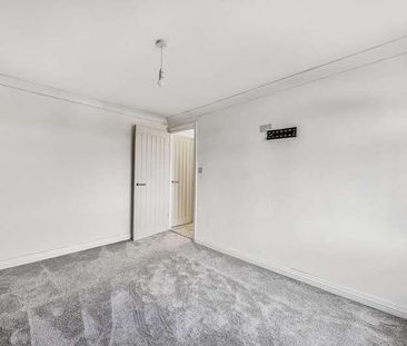 Cherry Gardens, Teynham, Sittingbourne, Kent, ME9 - Photo 6