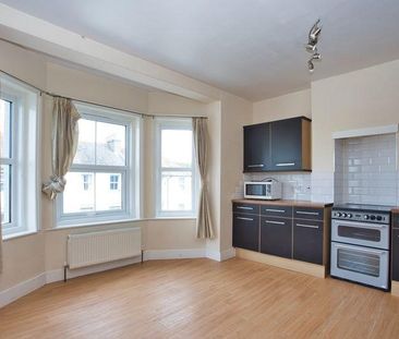 2 bedroom maisonette to rent - Photo 3