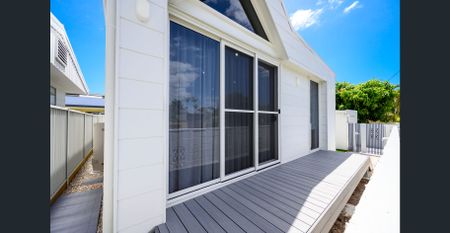 Gorgeous Brand New Villa Style Granny Flat! - Photo 3