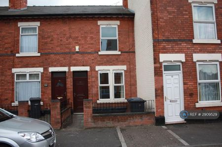 2 bedroom terraced house to rent - Photo 4