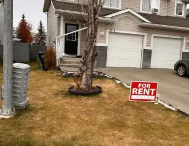 Beautiful bedroom duplex with in suite washrooms. | 13714 38 Street Northwest, Edmonton - Photo 1