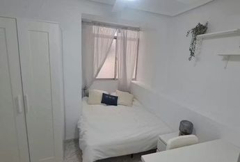 Avenida Blasco Ibáñez, Paterna, Valencian Community 46980