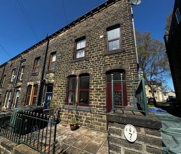 4 bedroom terraced house to rent - Photo 3