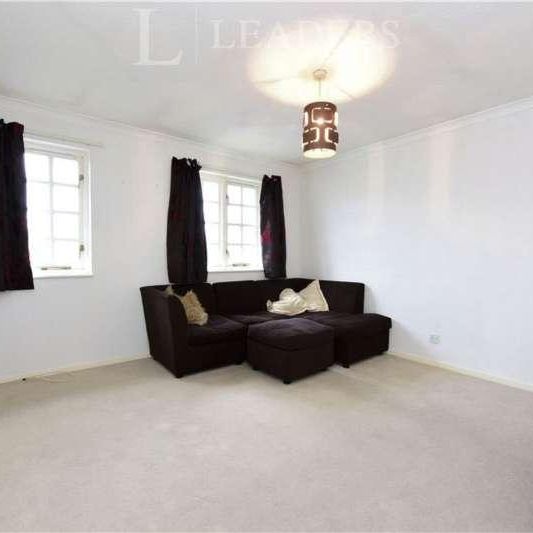 Shaw Drive, Walton On Thames, Surrey, KT12 - Photo 1