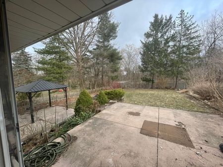 For Lease - 2358 Thorn Lodge Dr Drive, Mississauga, Ontario - Photo 3