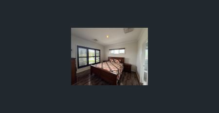 Spacious Family Home in Wollert - Photo 4