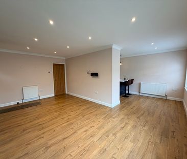 Broadmead, Killay, Swansea, SA2 - Photo 5