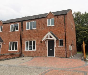 3 bedroom House for rent Turret Close, Woodville. - Photo 3