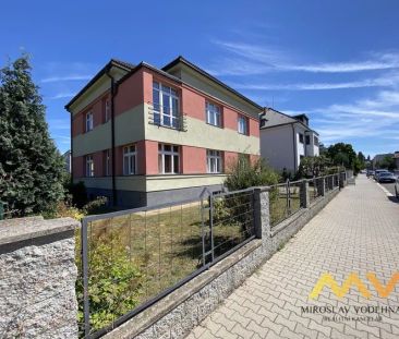 Pronájem atypického podkrovního bytu 2+kk, 65 m - Photo 4