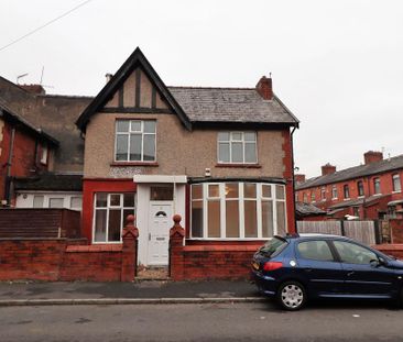 3 bedroom link detached house to rent - Photo 4