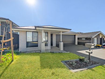 Stunning Brand New Family Home - Photo 2