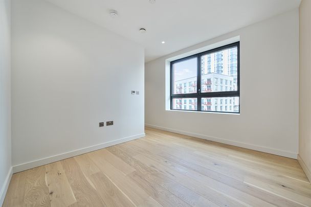 Available from 19/12/2025 - Studio, Furnished - Photo 1