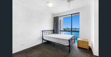 Furnished 3 Bedroom Apartment at The Cape, Varsity Lakes - Photo 5