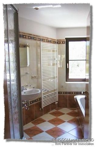 Hübsche 4-Zimmer-Wohnung mit BALKON und Gäste-WC im Zentrum zu vermieten! - Photo 3