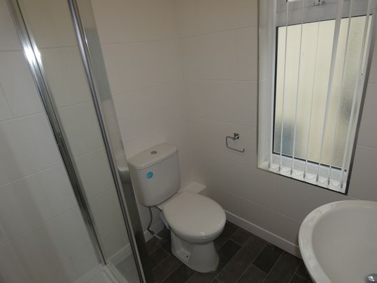 28 Clevedon Road Flat 2 FFF - Photo 1