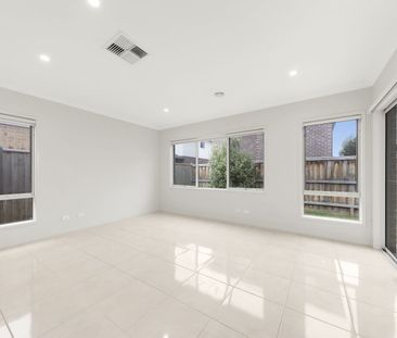 Stylish Family Home in Prime Williams Landing Location - Photo 3