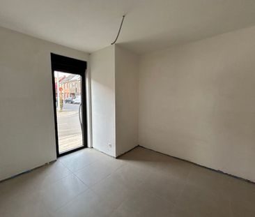 Gelijkvloerse verdieping - Te huur - Photo 5
