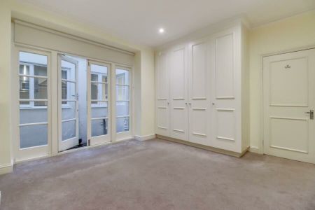 3 Bedroom Flat To Let - Photo 3