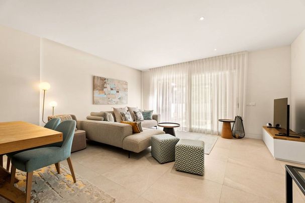 Luxury Apartment for rent in The Golden Mile, Spain - Photo 1