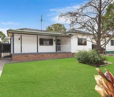 “Beautiful Home! Don't Miss out!” - Photo 3